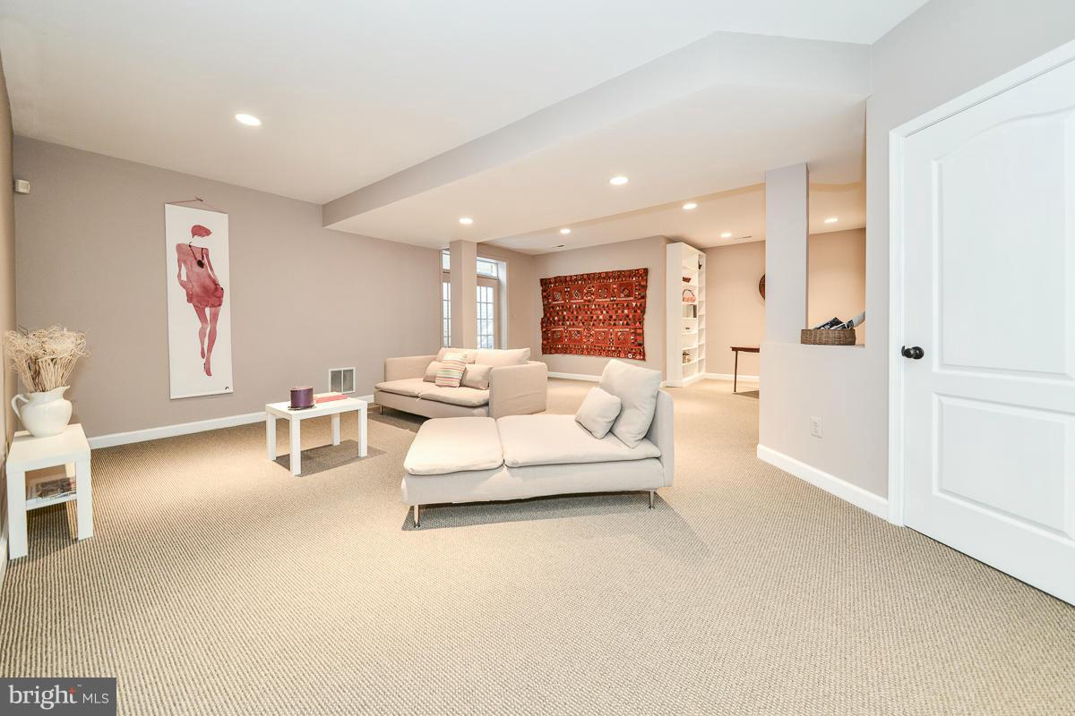 1322 Red Hawk Circle Reston, VA 20194 - Photo 20 of 26 Basement
