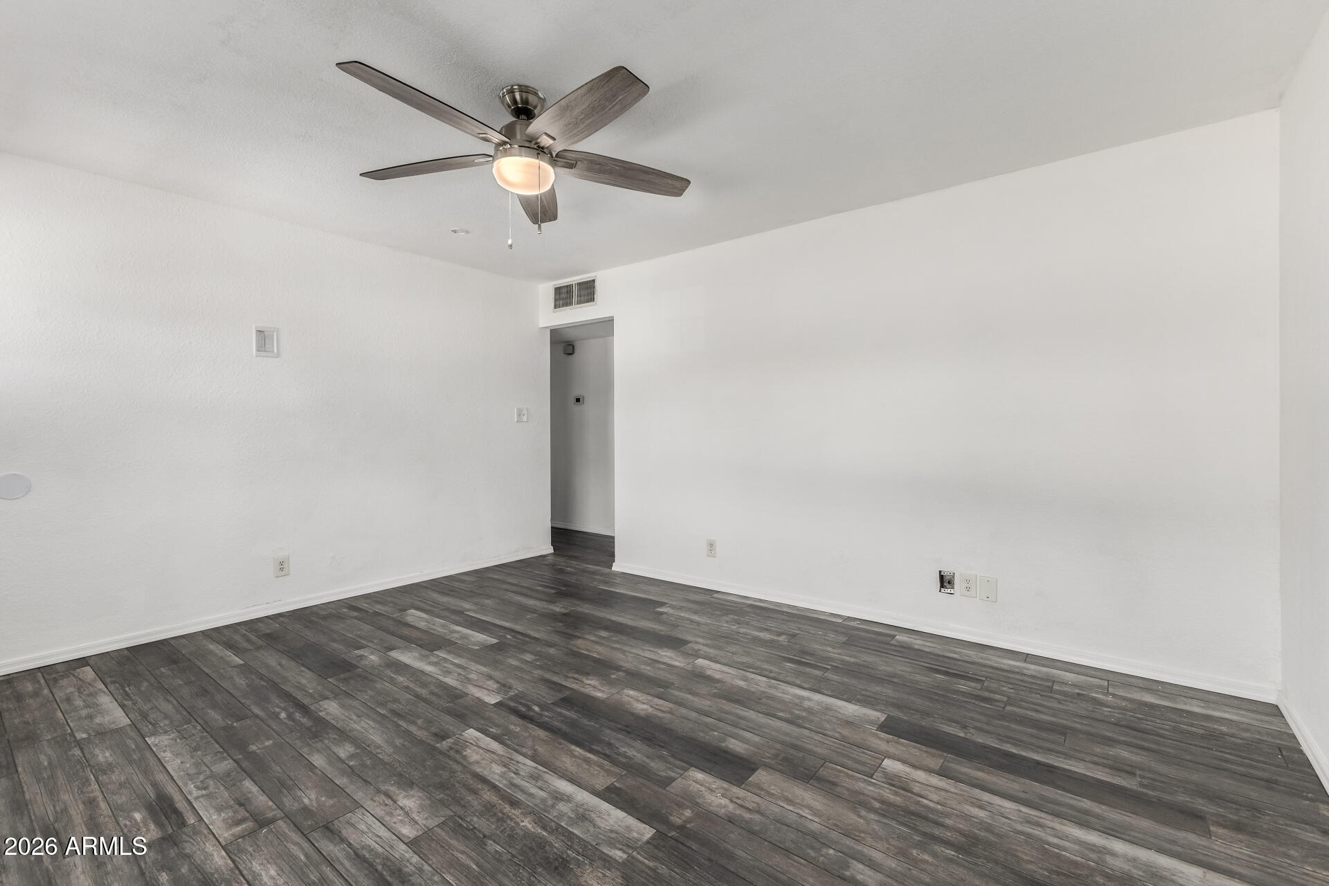 801 East Ruth Avenue Phoenix, AZ 85020 - Photo 12 of 35 wooden floor in an empty room