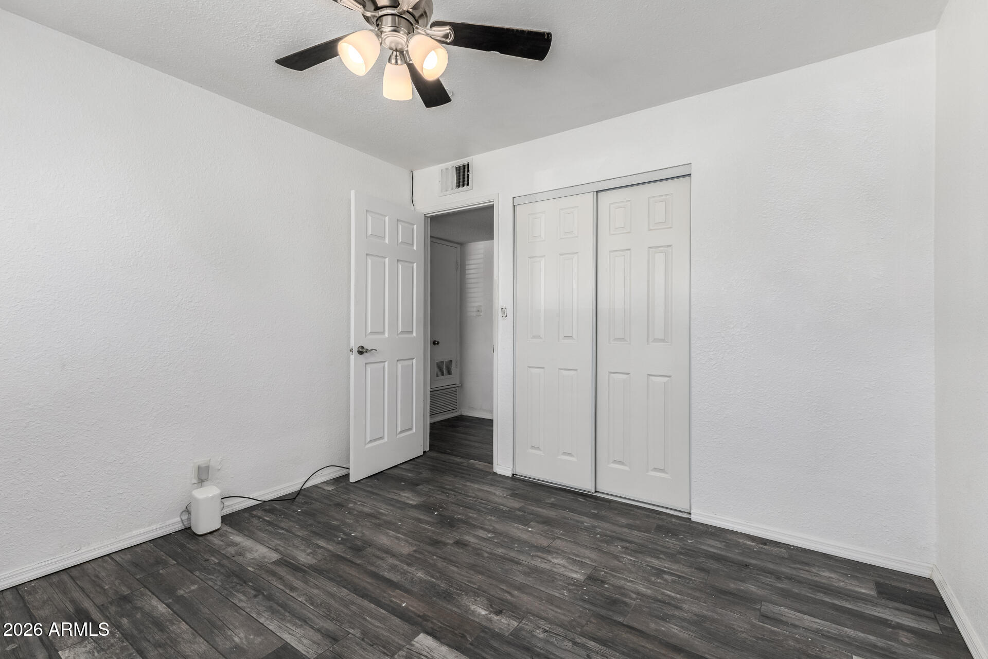 801 East Ruth Avenue Phoenix, AZ 85020 - Photo 22 of 35 a view of a livingroom with a chandelier fan