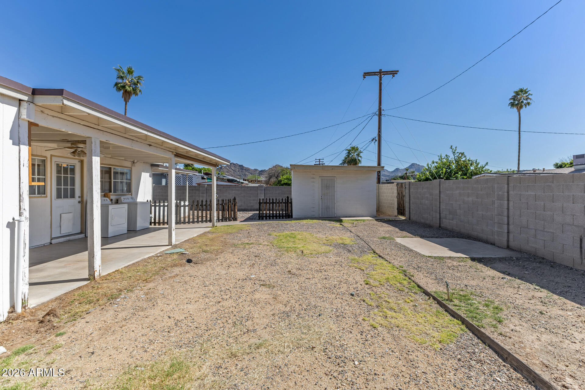 801 East Ruth Avenue Phoenix, AZ 85020 - Photo 34 of 35 a view of a house with a backyard