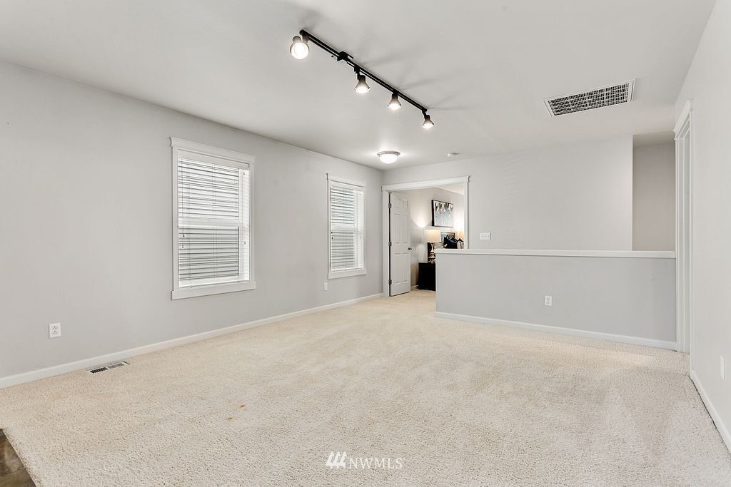 19119 13th Avenue Southeast Bothell, WA 98012 - Photo 11 of 21 Gallery Image 11