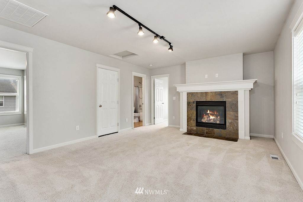 19119 13th Avenue Southeast Bothell, WA 98012 - Photo 12 of 21 Gallery Image 12