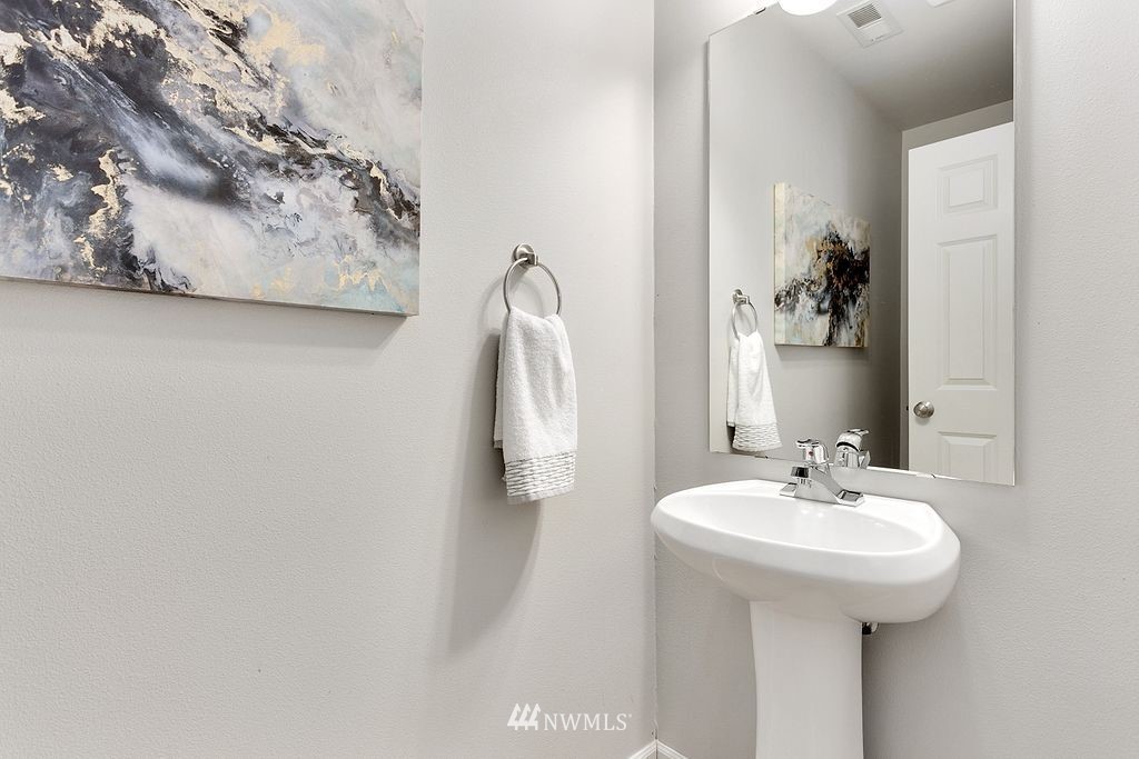 19119 13th Avenue Southeast Bothell, WA 98012 - Photo 19 of 21 Gallery Image 19