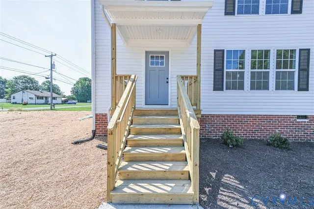 $379,950 | 2359 North Waterside Drive, Lanexa, VA 23089