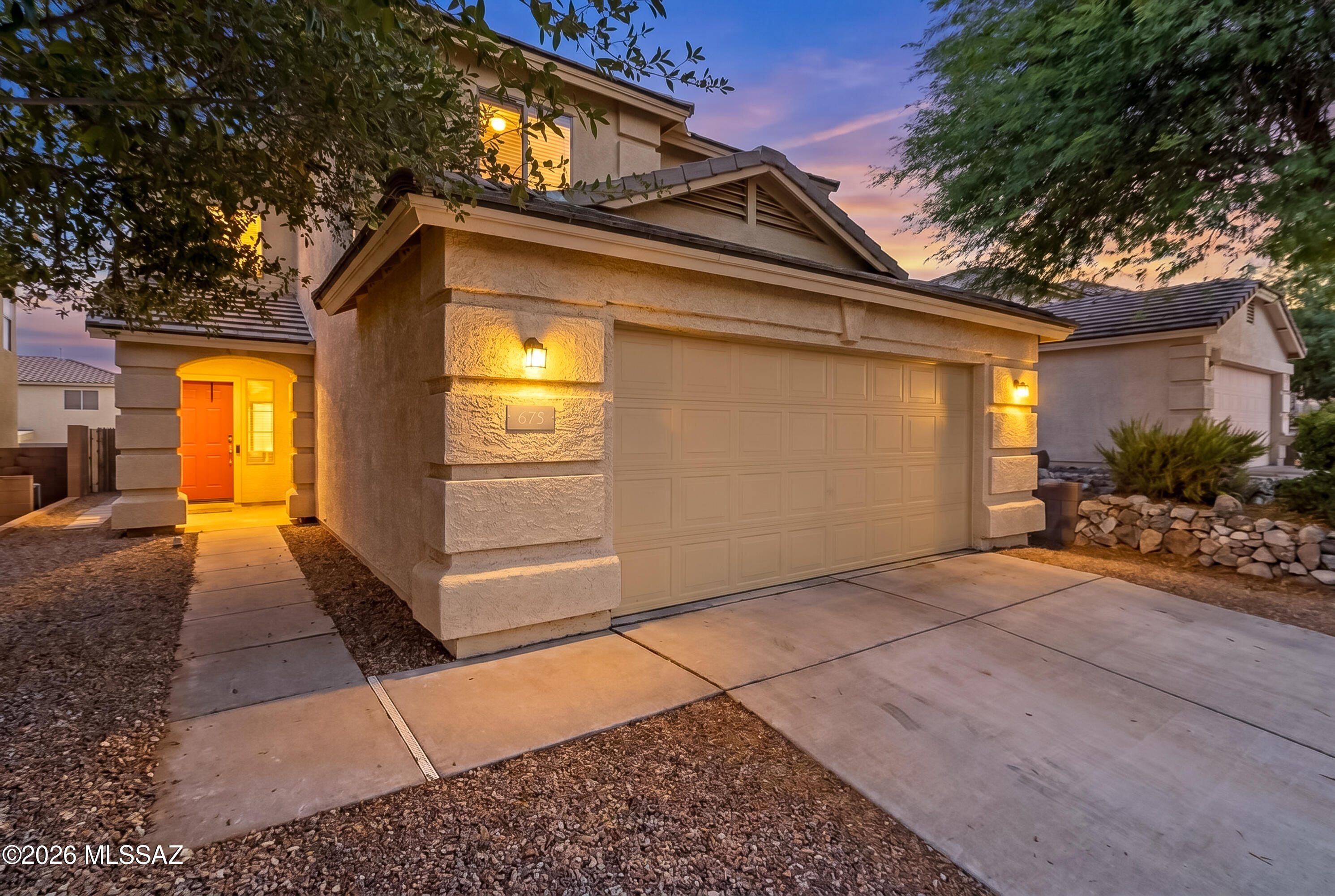 675 West Ash Ridge Drive Green Valley, AZ 85614 - Photo 2 of 33 Front