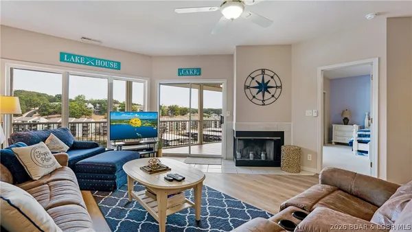 $367,000 | 277 Bristol Bay Drive, Unit 4B, Lake Ozark, MO 65049