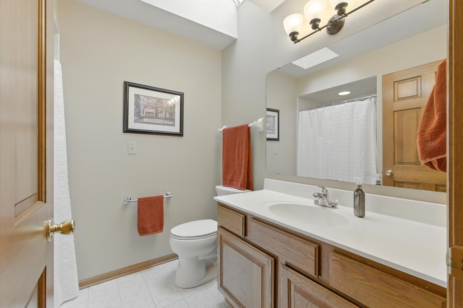 2975 River Birch Drive, Unit C Brookfield, WI 53045 - Photo 15 of 25 Primary En-Suite