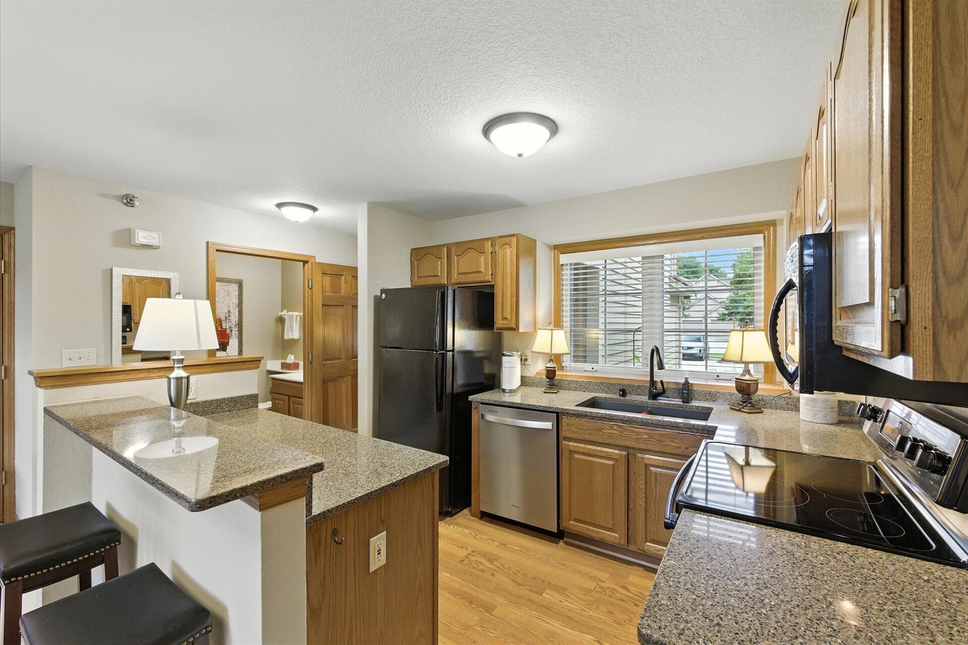 2975 River Birch Drive, Unit C Brookfield, WI 53045 - Photo 6 of 25 Kitchen