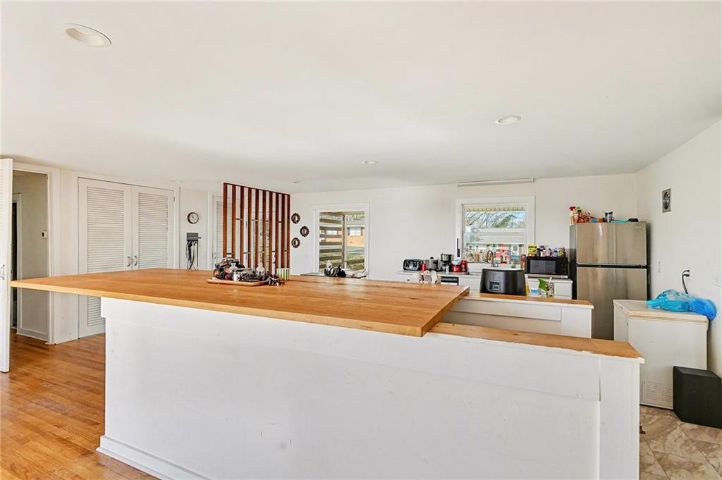 6900 Scenic Heights Road Manchester, GA 31816 - Photo 10 of 30 a room with wooden floor and pool table