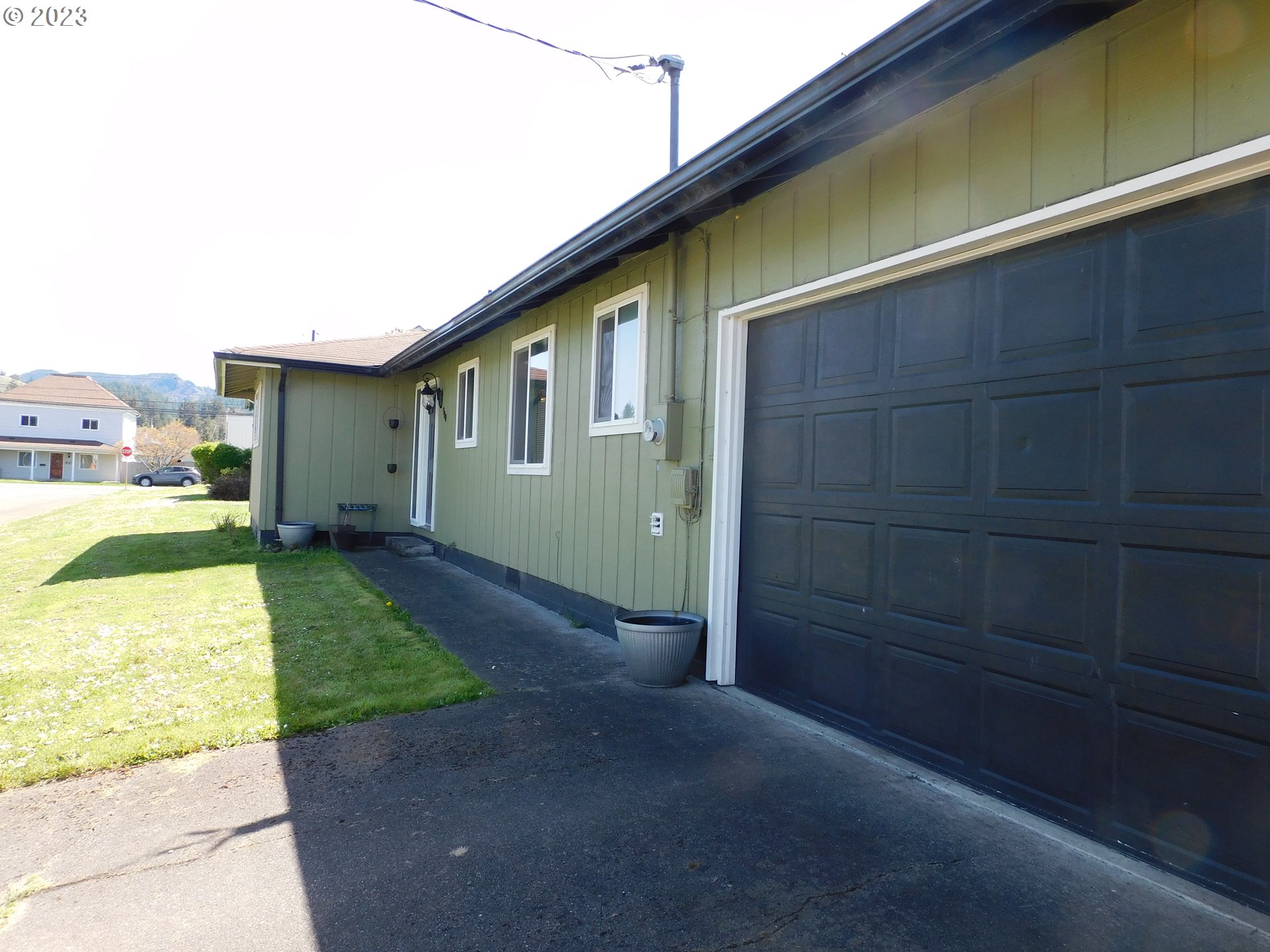 900 Doborout Street Myrtle Point, OR 97458 - Photo 1 of 46 Gallery Image 1