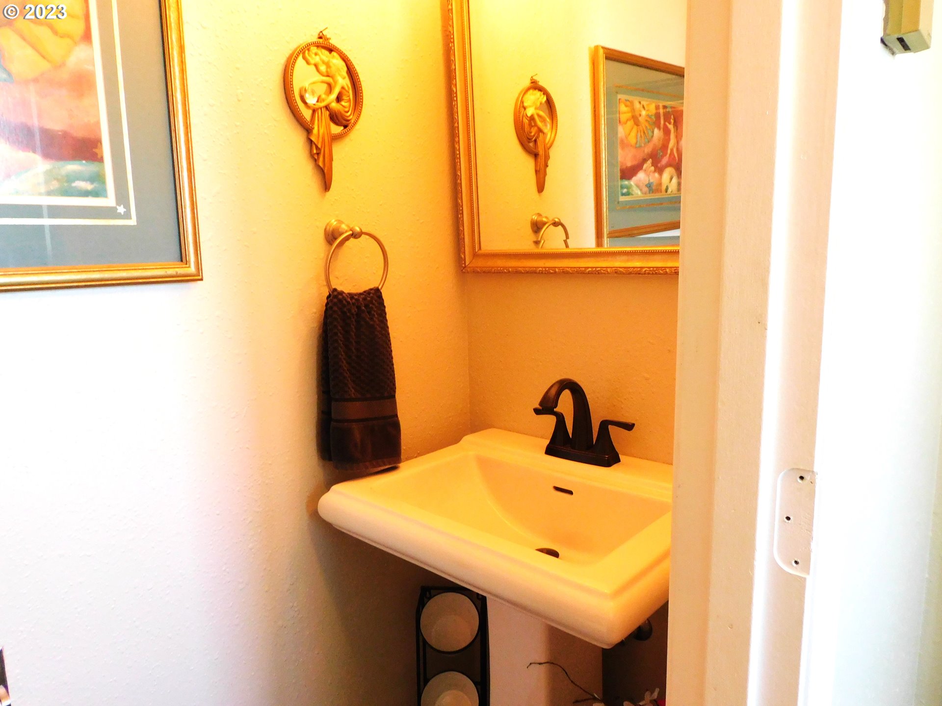 900 Doborout Street Myrtle Point, OR 97458 - Photo 19 of 46 Gallery Image 19