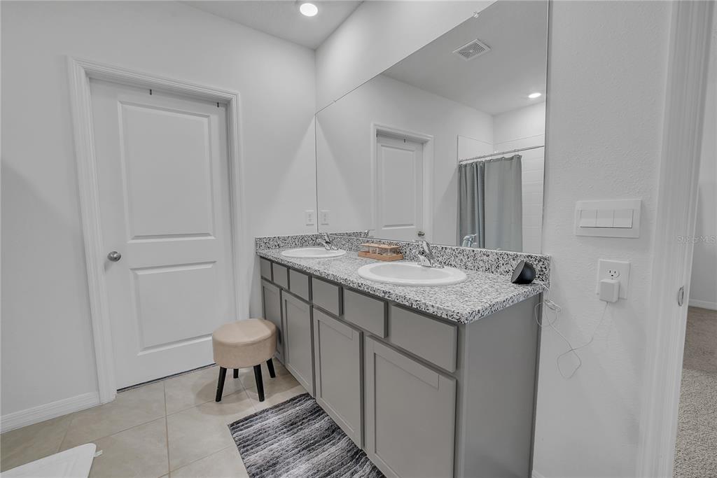 8237 Juning Cove Wesley Chapel, FL 33545 - Photo 34 of 59