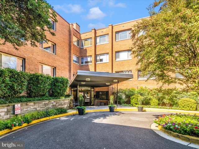 $245,000 | 3900 Tunlaw Road Northwest, Unit 613, Washington, DC 20007
