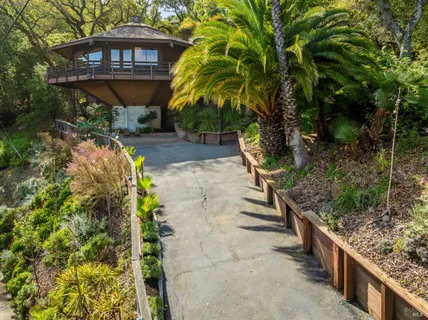 $1,995,000 | 155 De Burgh Drive, San Anselmo, CA 94960