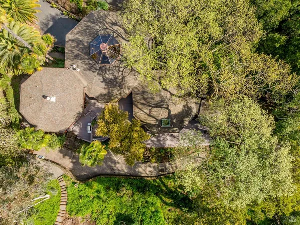 $1,995,000 | 155 De Burgh Drive, San Anselmo, CA 94960