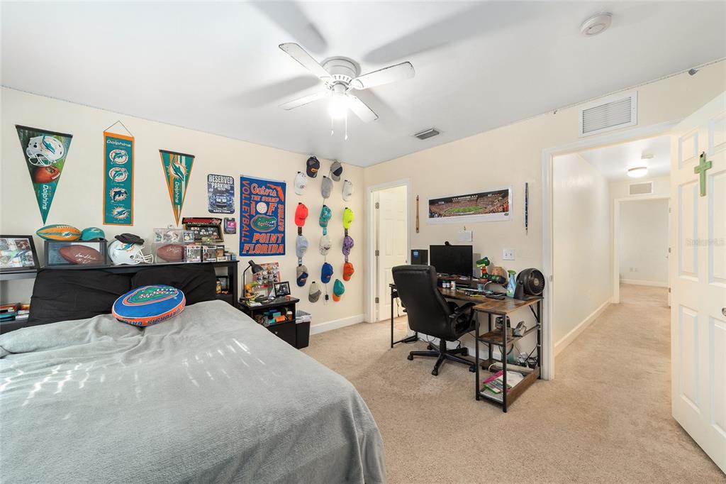 2915 Southwest 35th Place, Unit 102 Gainesville, FL 32608 - Photo 23 of 32