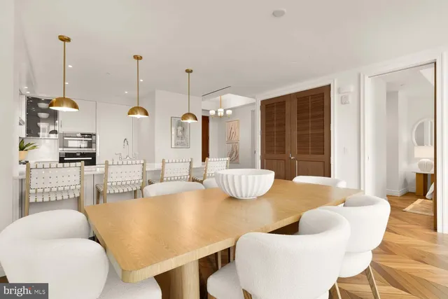 $999,900 | 300 International Drive, Unit 1905, Baltimore, MD 21202