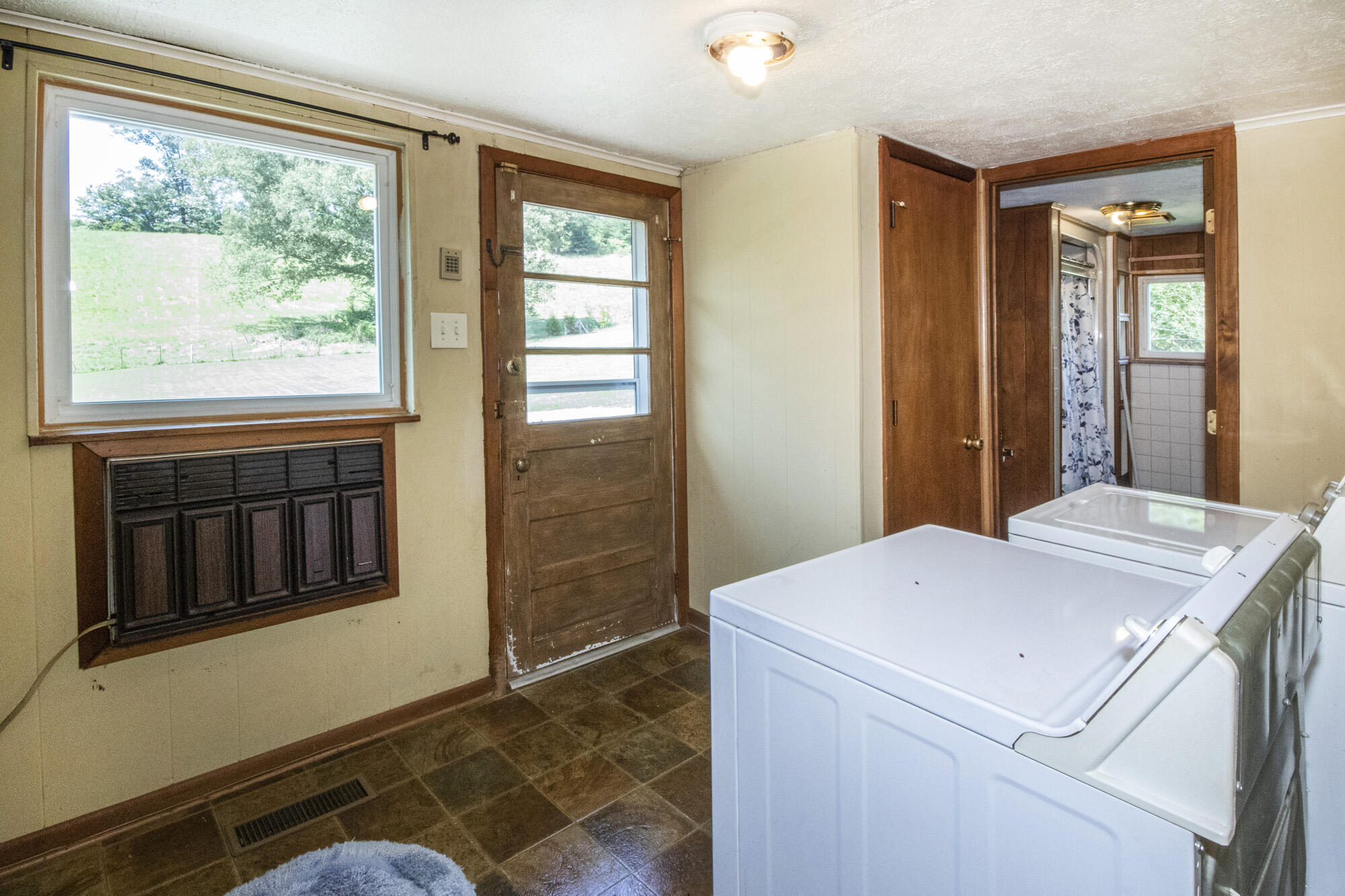 3982 Hickory Valley Road Andersonville, TN 37705 - Photo 33 of 36 V19A1653