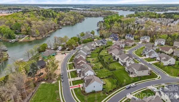 $864,000 | 17204 Saranita Lane, Charlotte, NC 28278
