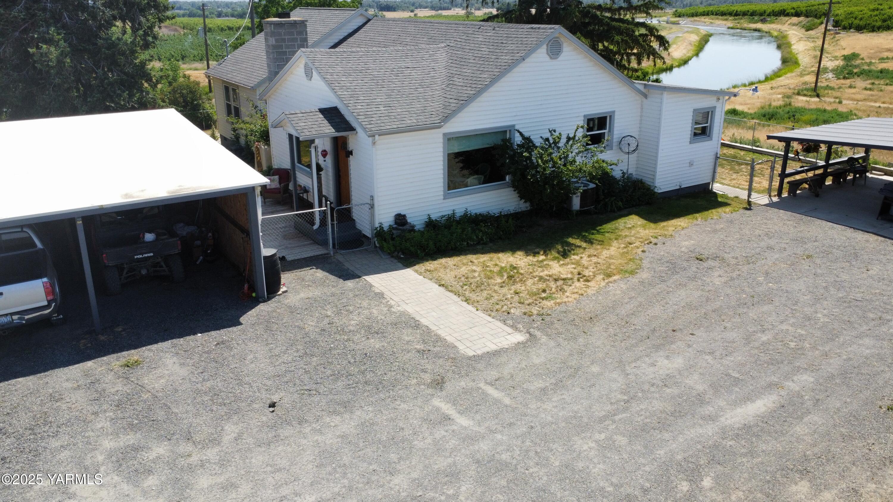 960 Knight Hill Road Zillah, WA 98953 - Photo 7 of 21