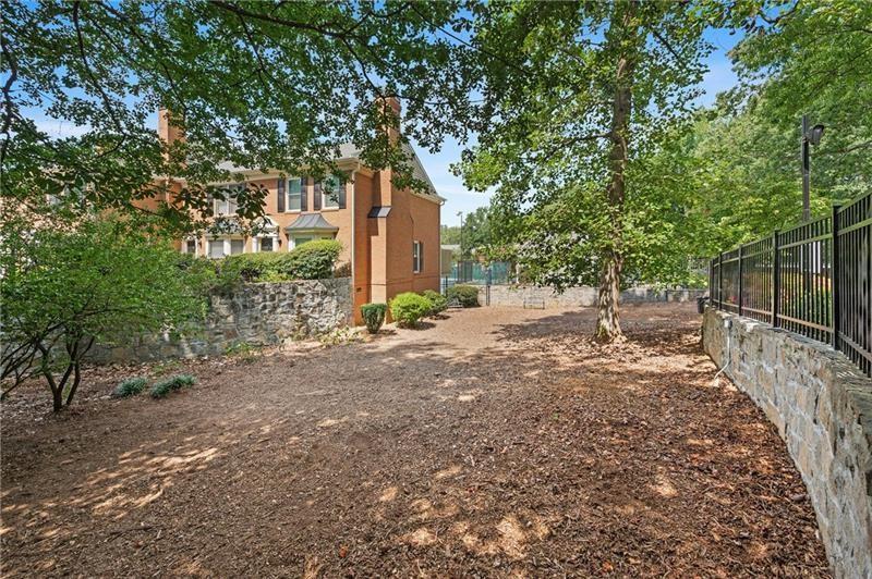 112 Mt Vernon Circle Atlanta, GA 30338 - Photo 39 of 42