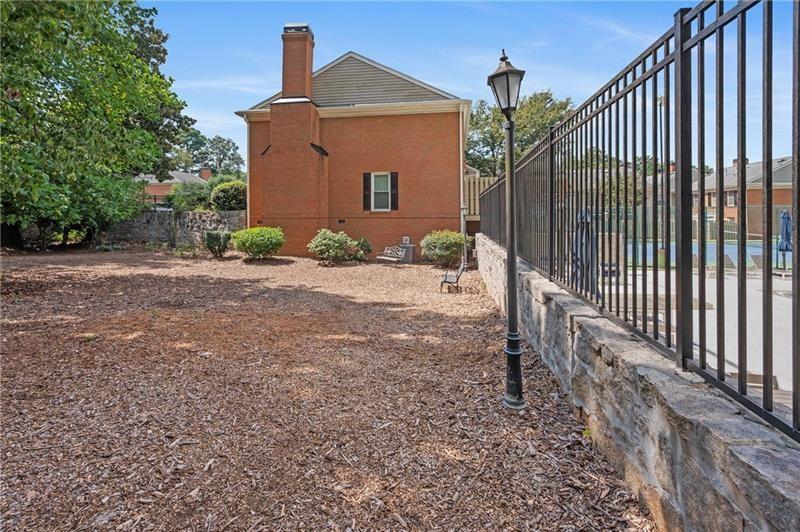 112 Mt Vernon Circle Atlanta, GA 30338 - Photo 40 of 42