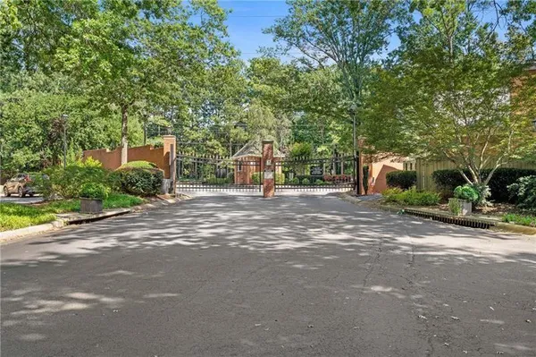 $363,900 | 112 Mt Vernon Circle, Atlanta, GA 30338
