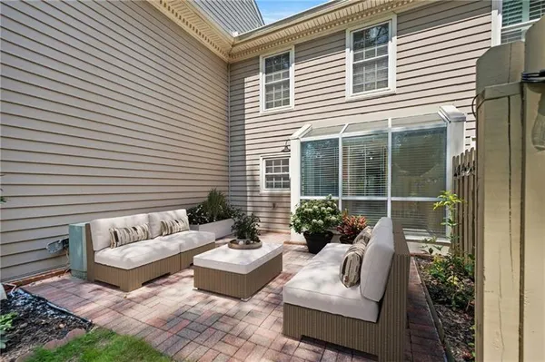 $363,900 | 112 Mt Vernon Circle, Atlanta, GA 30338