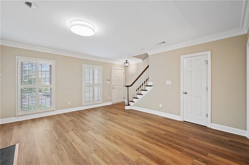 112 Mt Vernon Circle Atlanta, GA 30338 - Photo 8 of 42