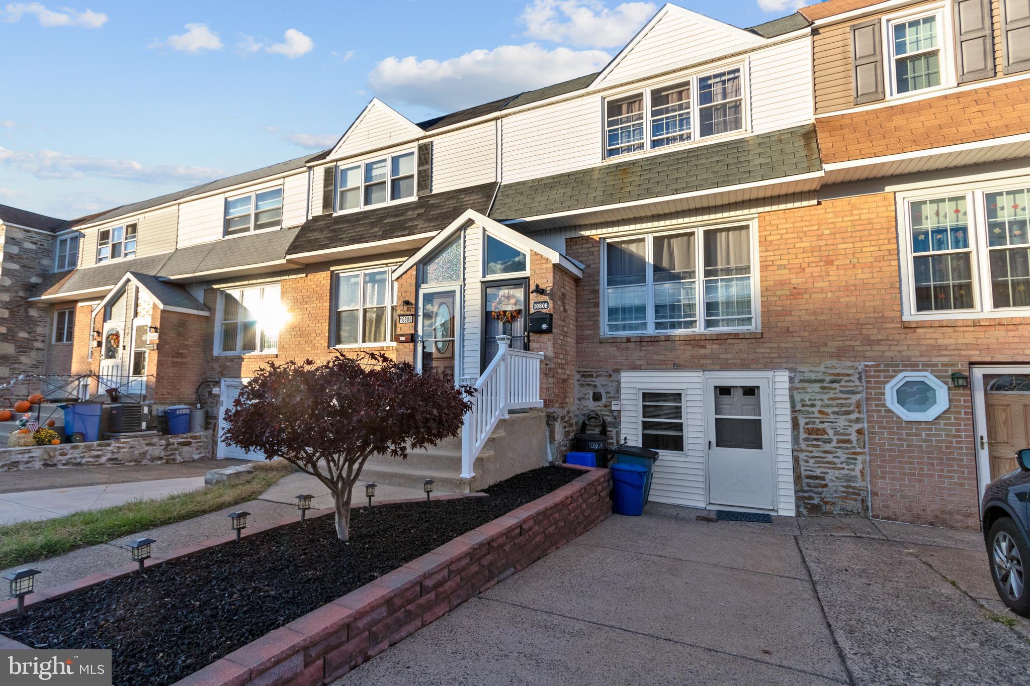 10808 Pedrick Road Philadelphia, PA 19154 - Photo 1 of 26