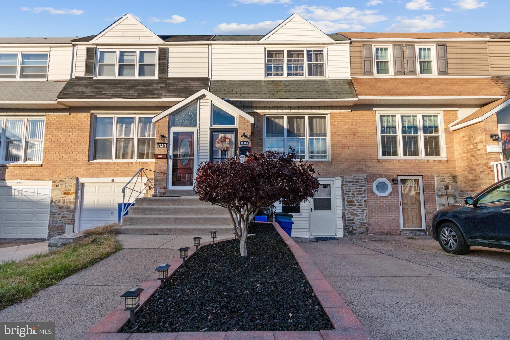 10808 Pedrick Road Philadelphia, PA 19154 - Photo 2 of 26