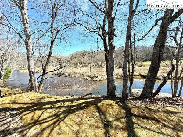 $258,000 | 14 Fish Camp Circle, Newland, NC 28657