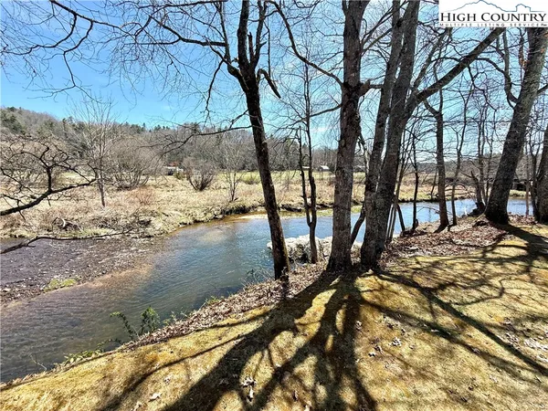 $258,000 | 14 Fish Camp Circle, Newland, NC 28657