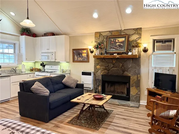 $258,000 | 14 Fish Camp Circle, Newland, NC 28657