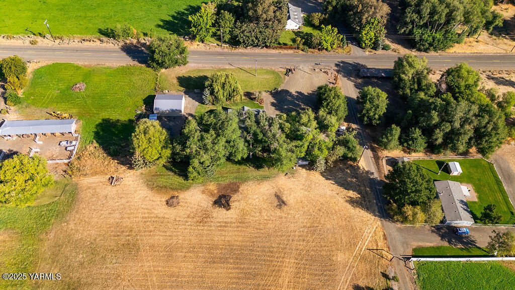 790 Cook Road Yakima, WA 98908 - Photo 44 of 46 a view of a yard