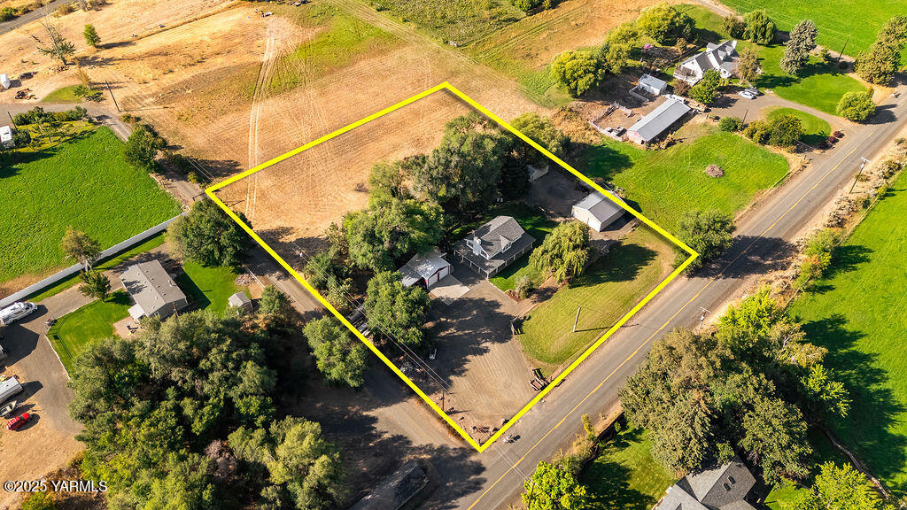 790 Cook Road Yakima, WA 98908 - Photo 5 of 46 a view of swimming pool