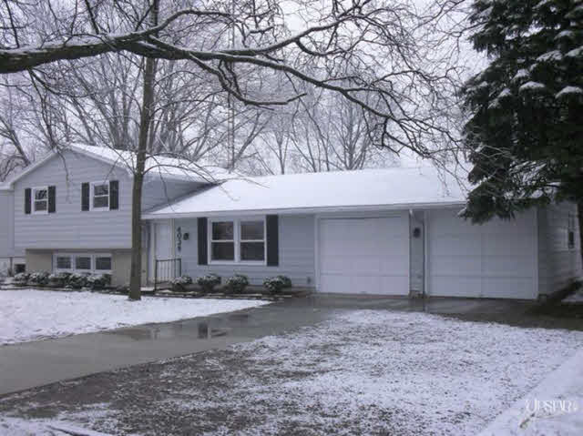 4038 Maplecrest Road Fort Wayne, IN 46815 - Photo 1 of 11
