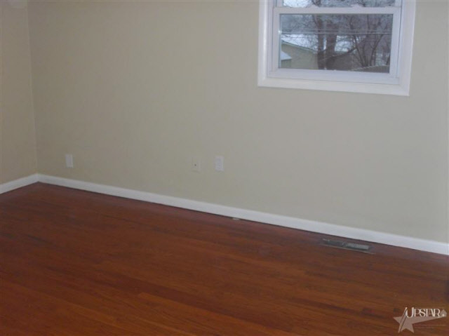 4038 Maplecrest Road Fort Wayne, IN 46815 - Photo 8 of 11