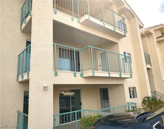 $170,000 | 3550 Bay Sands Drive, Unit 2016, Laughlin, NV 89029