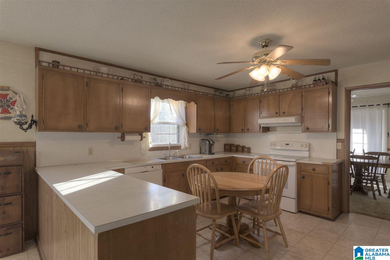 1608 East Ridgewood Road Jasper, AL 35504 - Photo 7 of 22