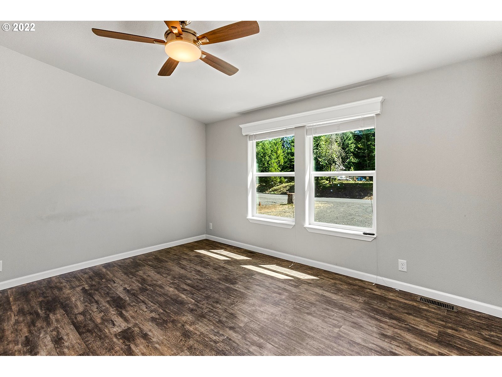 111 Heslen Road Carson, WA 98610 - Photo 14 of 25 Bedroom, Primary