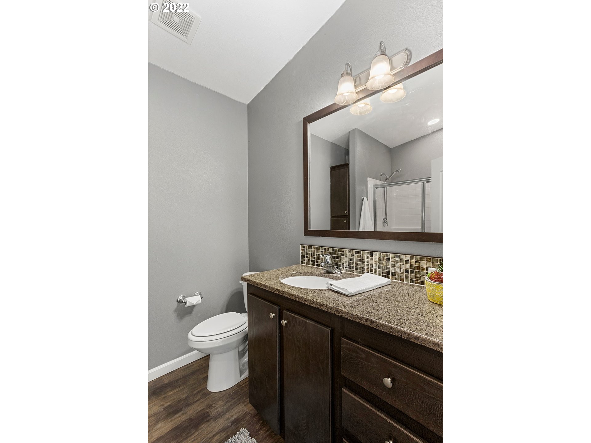 111 Heslen Road Carson, WA 98610 - Photo 16 of 25 Attached Bathroom