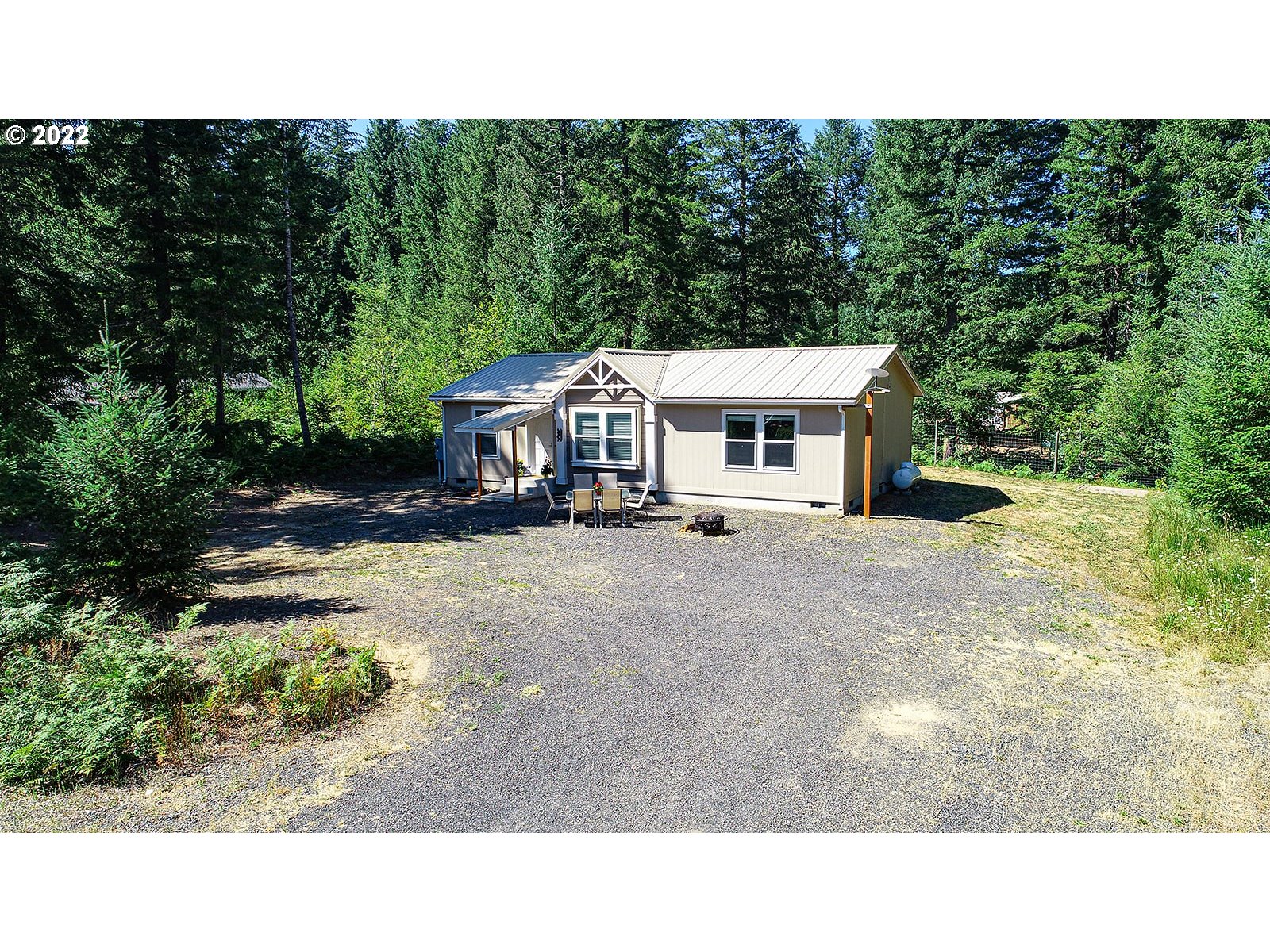 111 Heslen Road Carson, WA 98610 - Photo 2 of 25 Driveway