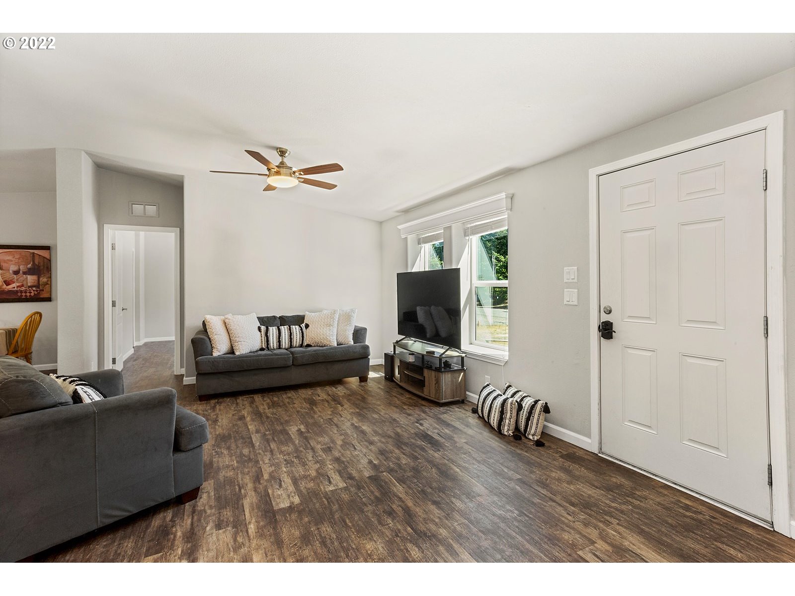 111 Heslen Road Carson, WA 98610 - Photo 7 of 25 Great Room