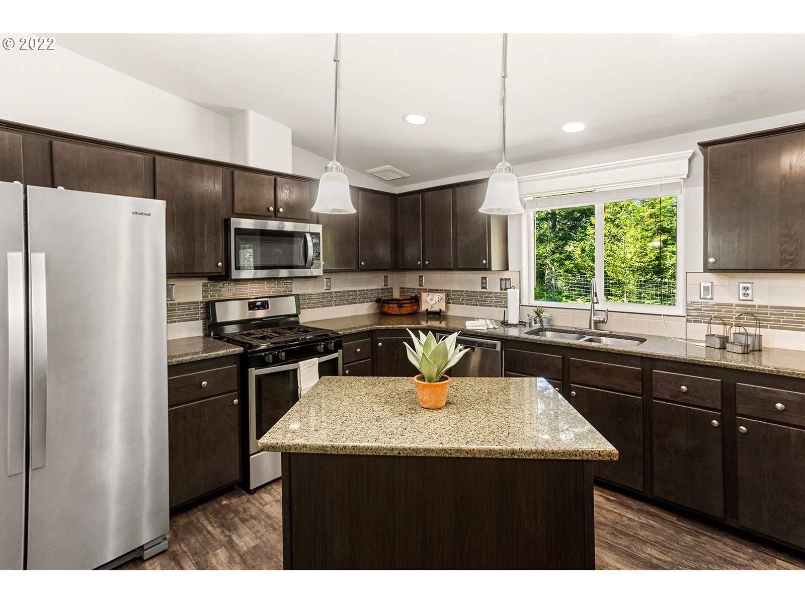 111 Heslen Road Carson, WA 98610 - Photo 10 of 25 Kitchen