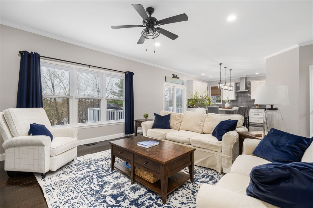 244 Robert Road Marlborough, MA 01752 - Photo 11 of 42 Gallery Image 11