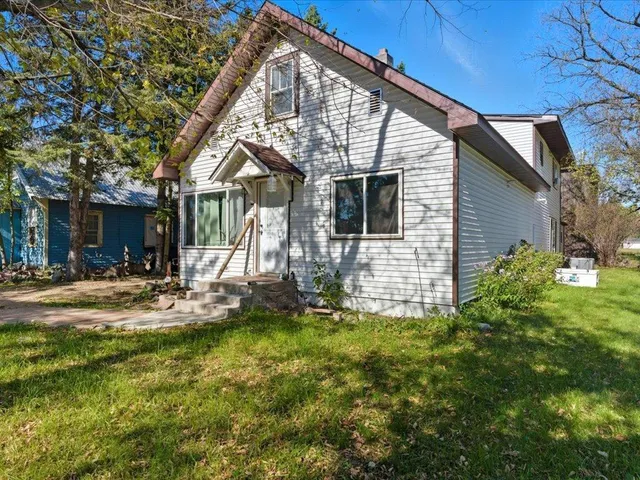 $179,900 | 212 1st Street Southeast, Sebeka, MN 56477