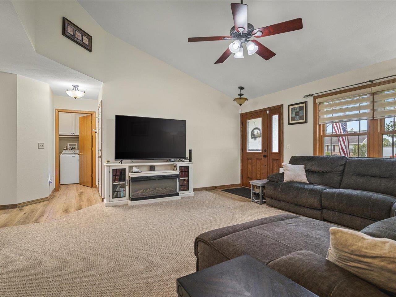 855 Bayfield Road Rockton, IL 61073 - Photo 8 of 54