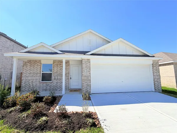 $1,999 | 9311 Speckled Trout Drive, Baytown, TX 77521