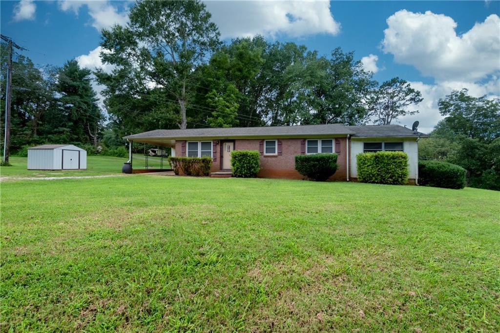 1037 Little Road Newton, NC 28658 - Photo 4 of 44 Gallery Image 4